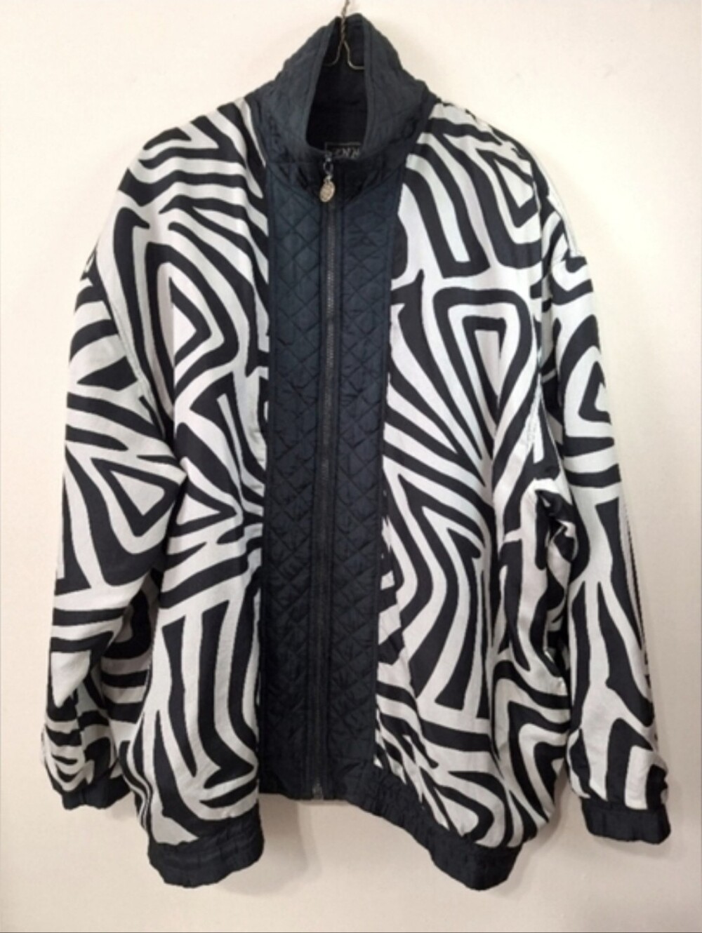 Vintage ​Anney California Black White Zebra Print Silk Bomber Jacket 1X - Picture 2 of 8